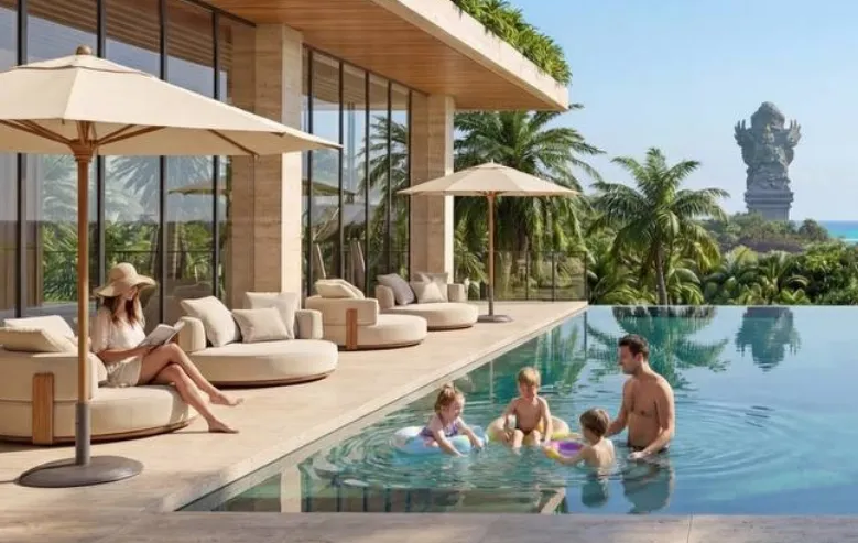 Adult & Kids' Pool