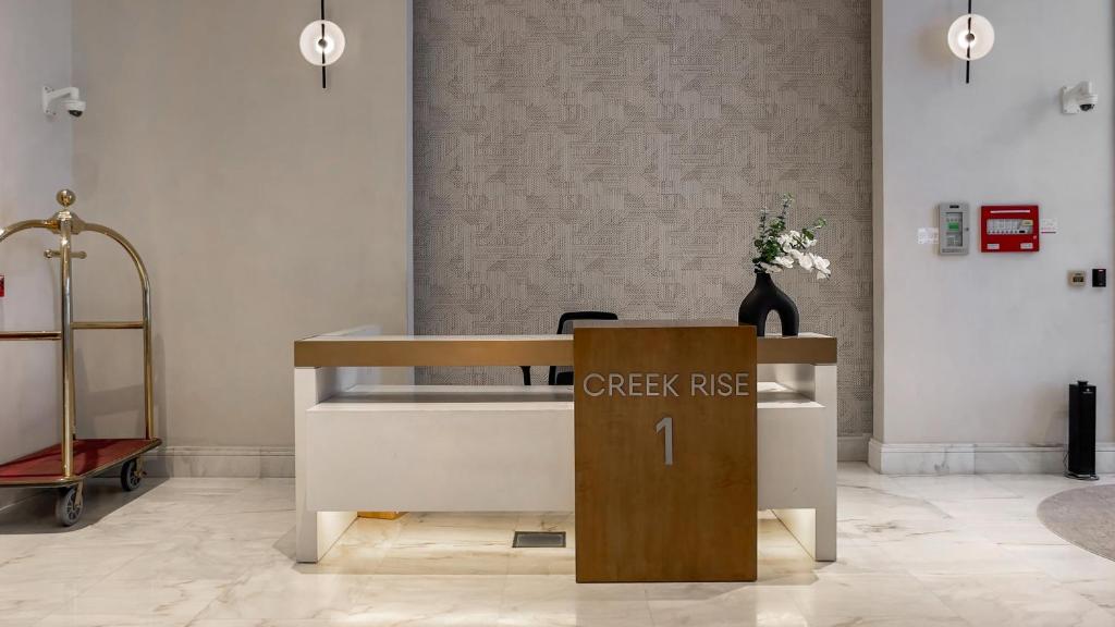 Photograph 9 of 9 of Creek Rise Tower 1